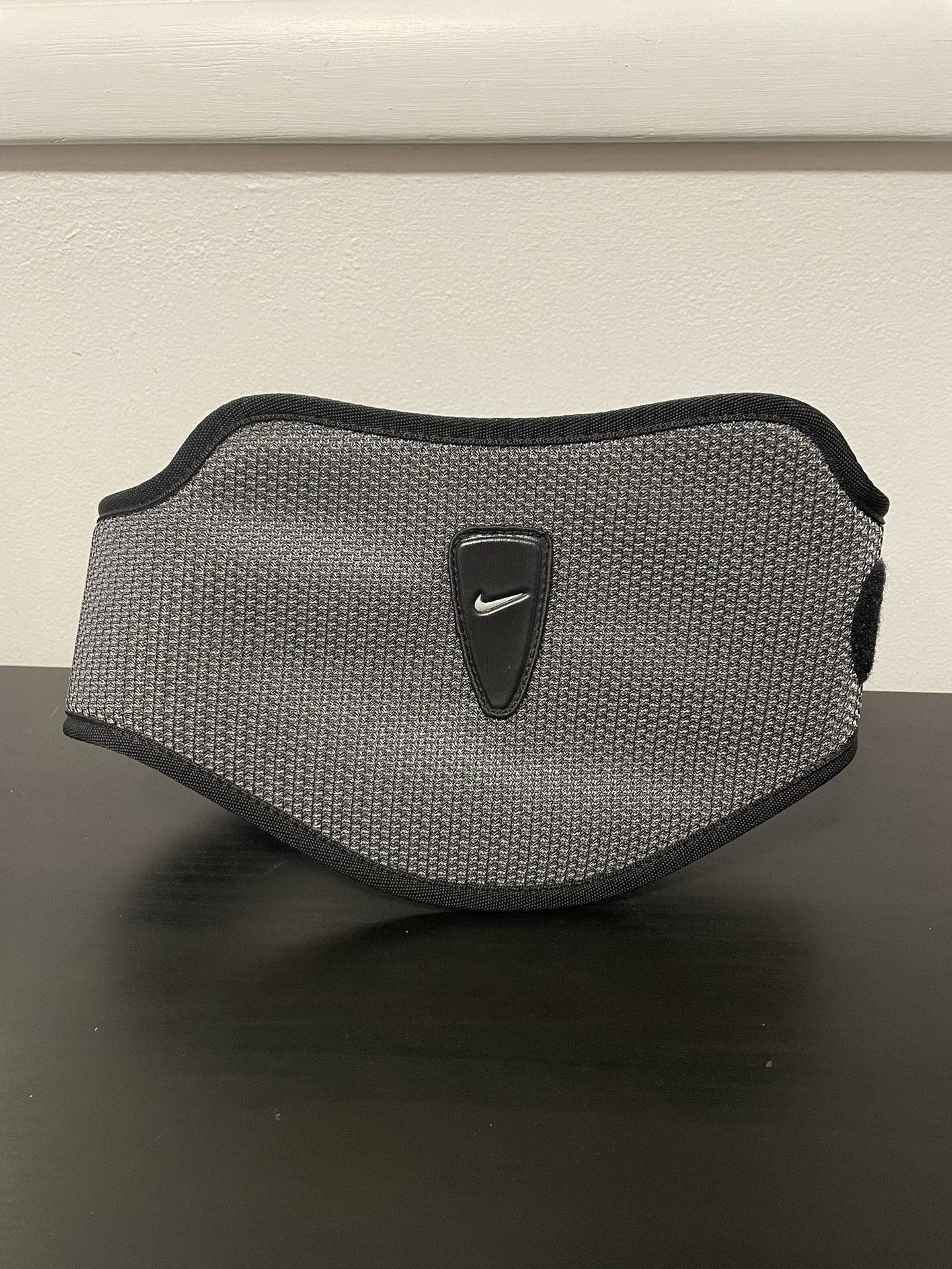 Nike Lifting Training Belt NEW Strength Workout Gym Gray Large Adjustable