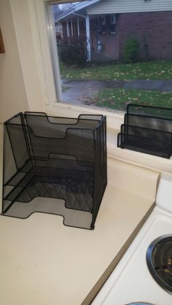 Paper organizer metal