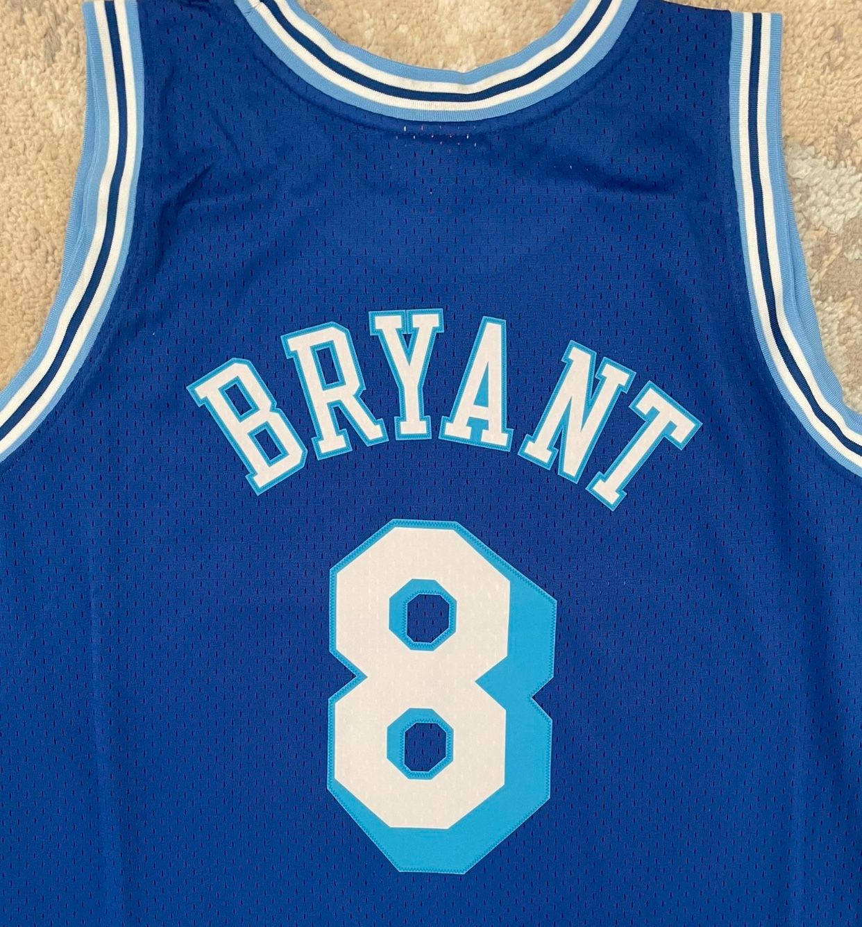 Blue Lakers Kobe Bryant #8 96/97 season jersey large Mitchell Ness