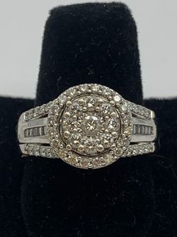 Diamond cluster engagement ring #16950