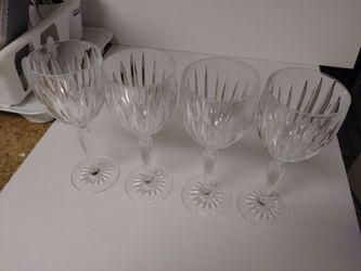 Elegant Wine Glass (Set of 4)