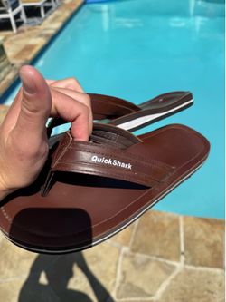 Quick Shark Men’s Flip Flops