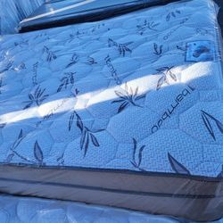 Brand New Queen Size Pillowtop Mattress Included Box Spring Free Delivery 