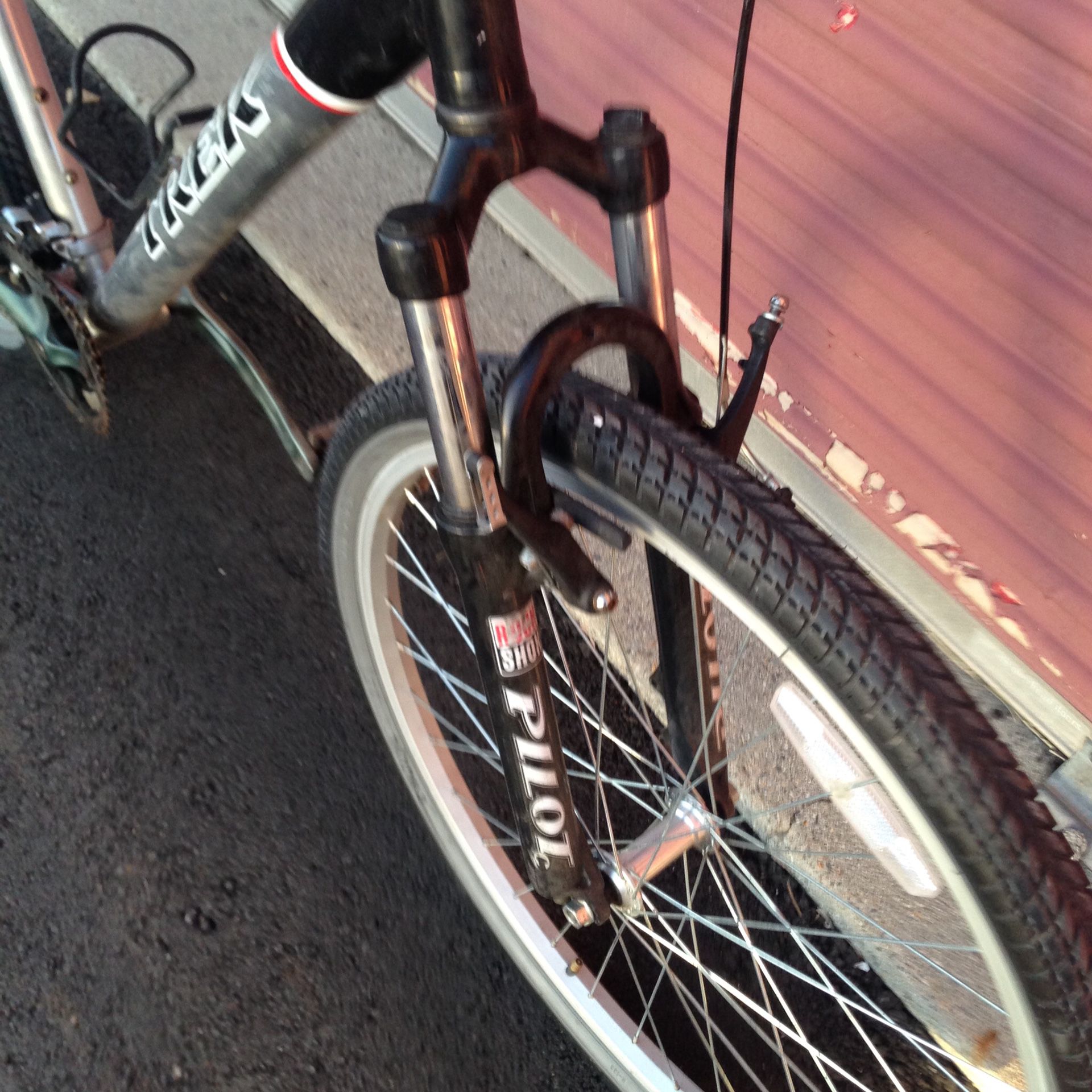 Trek mountain bikes full size full large frame mint condition 26 inch wheels disk brakes
