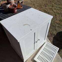 Cat litter box cabinet with drawe