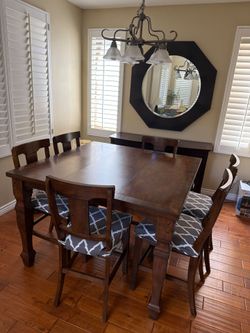 Large dinning room table
