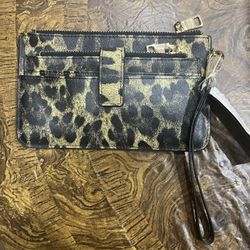 Steve Madden Wristlet 