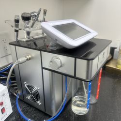 Hydro Facial Machine