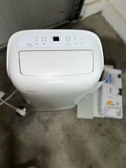 AC PORTABLE TOSHIBA W/REMOTE CONTROL