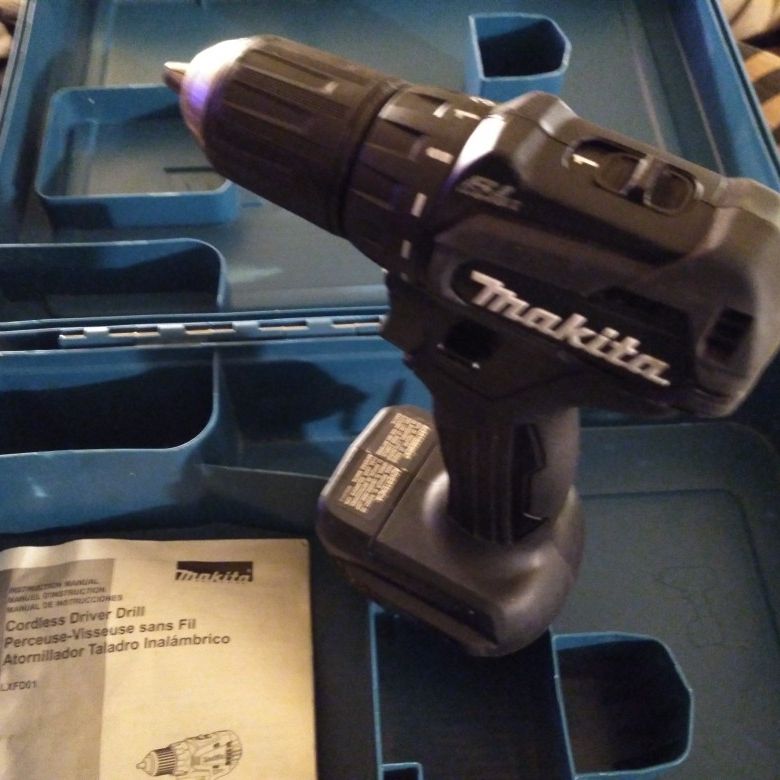 Newer 18 Volt Makita Drill Only The DrillVariable Speed Hard Case And Manual