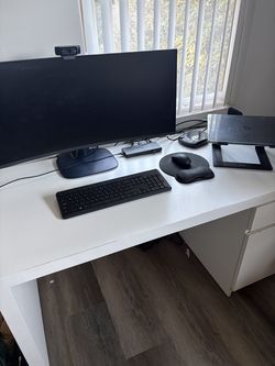 Large White Office Desk with Drawers & Cabinet – 55"