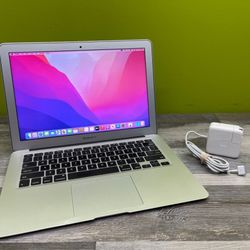 Macbook Air 2017 With Charger. 13" 1.8GHz Intel i5-5350U - 8GB RAM-128GB - Monterey 12.