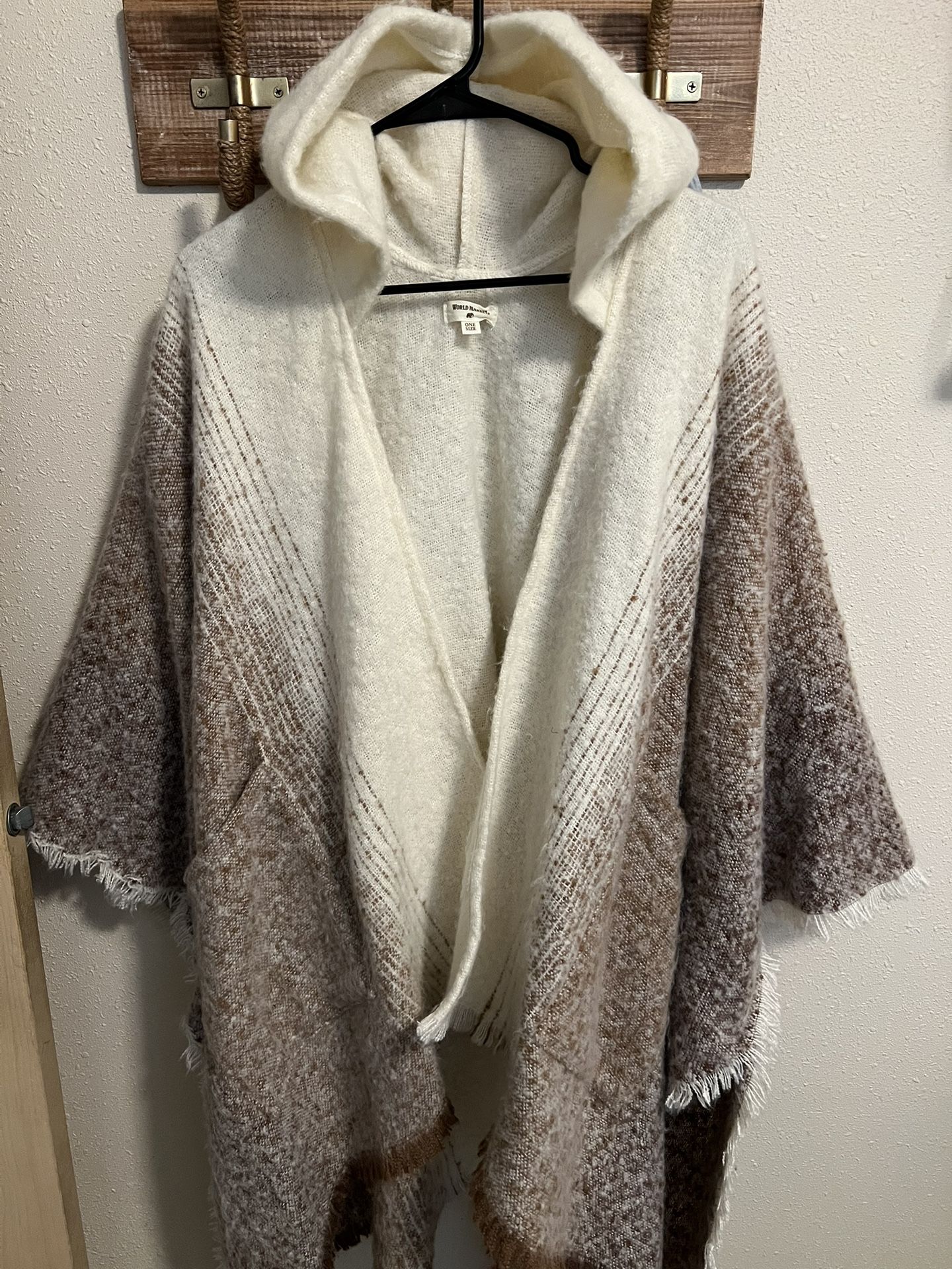 Women’s Wool Poncho