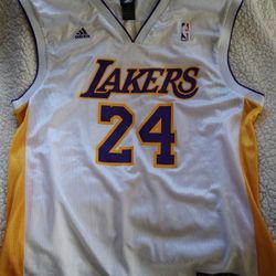 Kobe Bryant Authentic Adidas Lakers Collectible Vintage Jersey Jersey