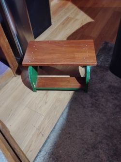 Tiek Step Stool