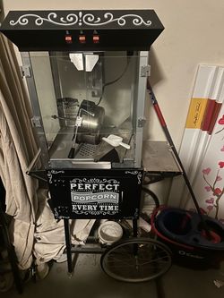 Popcorn stand