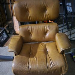 Eames  /Miller  Lounge Chair 