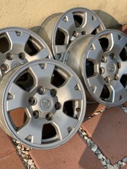 Toyota Tacoma wheels 16’