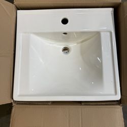 American Standard Decorum 20" Wall Mounted Bathroom Sink with EverClean Surface and Rear Overflow