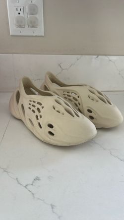 Yeezy foam runners