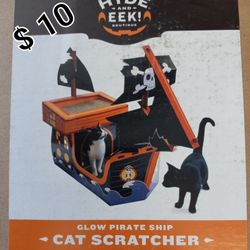 Brand New Cats Scratcher  ... 3 For $ 20