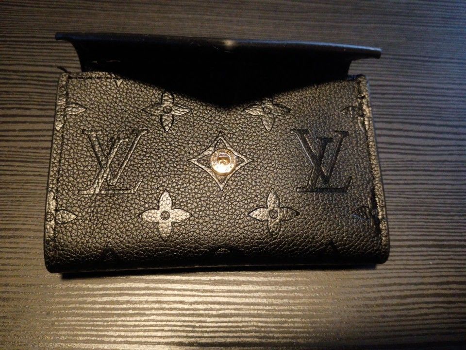 Louis Vuitton Sarah Wallet