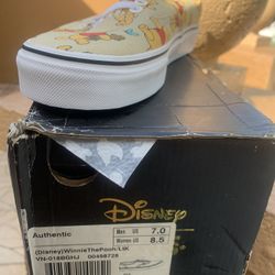 (Disney) WinnieThePooh Vans