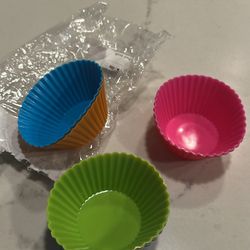 Fairy dechefs Silicone Baking Cups Rainbow Colors, Pack of 9 , Nonstick Reusable Muffin Cup Cake Mol