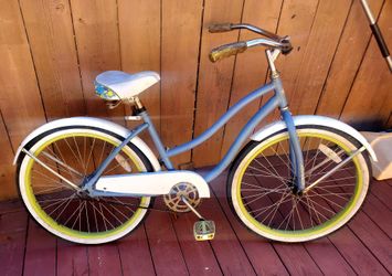 Huffy Beach Cruiser