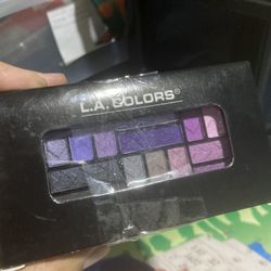 Womans Make-Up 2 Sets