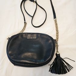 MICHAEL KORS Ginny Cinder Black Pebbled Leather Small Crossbody Oval Bag
