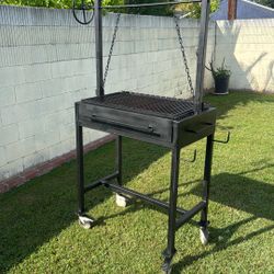 Santa Maria Argentine BBQ. Sharko Grill in Black.$450
