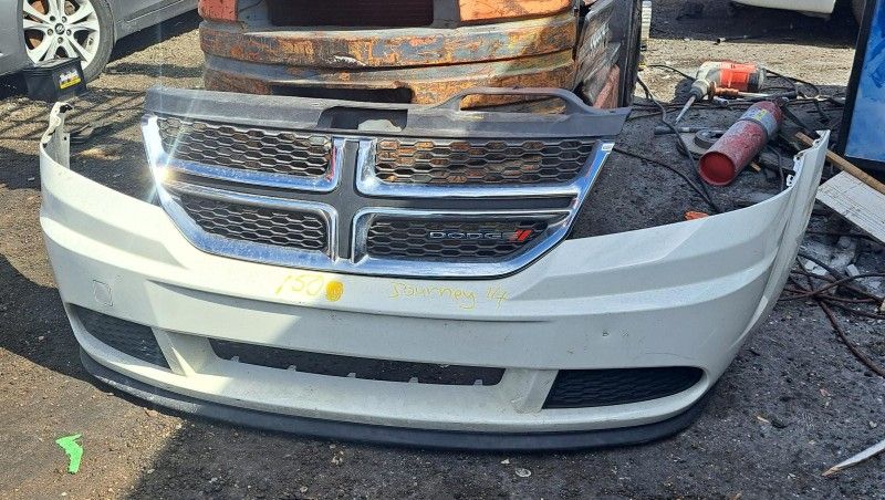 2014 Dodge Journey Front Bumper For Parts