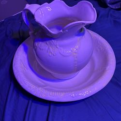Victorian Style Pitcher Bowel
