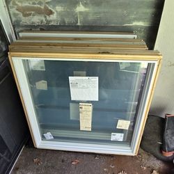 
(4) ANDERSEN WINDOWS 39.5 × 39.5
4 Fixed WINDOWS 
