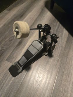 Standard kick drum pedal