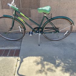 Green 1970 Vintage Voyager