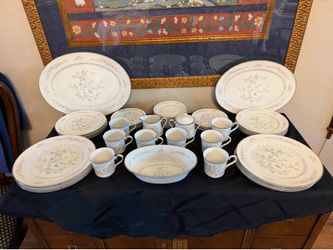 LENOX - Porcelain Tea Garden Collection- 36 Pieces