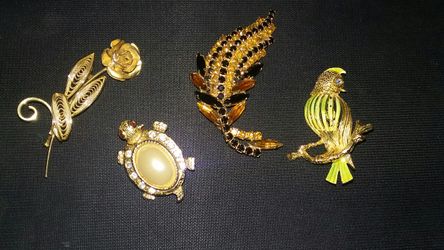 Vintage Brooches