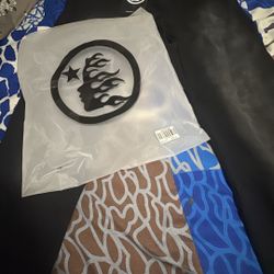 DESIGNER PANTS NOT FOR FREE 