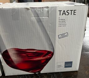 Wine glasses (brand new)
