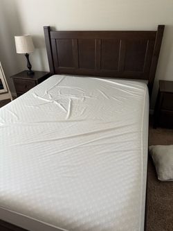 Queen Bedroom Set