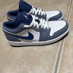 Jordan 1’s ASHEN SLATE    8.5 MENS
