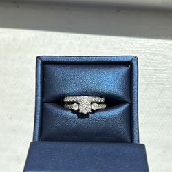 Engagement Ring And Wedding Band  Disney Collection (Cinderella)