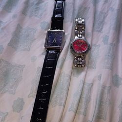Vintage Silver-tone Guess Women's Watch | Guess Ladies Watch needed battery and random watch