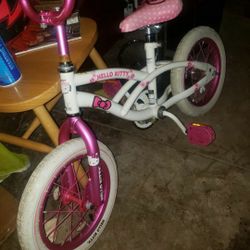 Youth Hello Kitty Bike