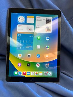 Apple iPad Pro (12.9") 32GB Space Gray Wi-Fi ML0F2LL/A. OS version 16.7.14