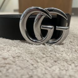 Gucci belt 