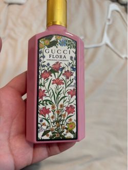 Gucci Flora Bouquet White Gardenia