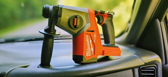 Milwaukee Rotary hammer